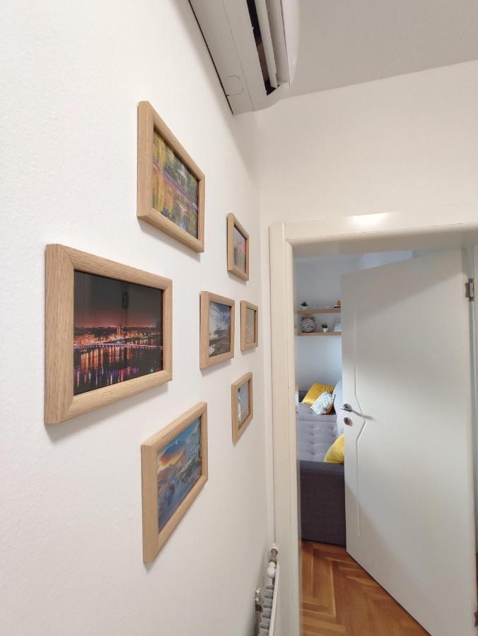 Apartman Ns Dan Private Parking Novi Sad Esterno foto